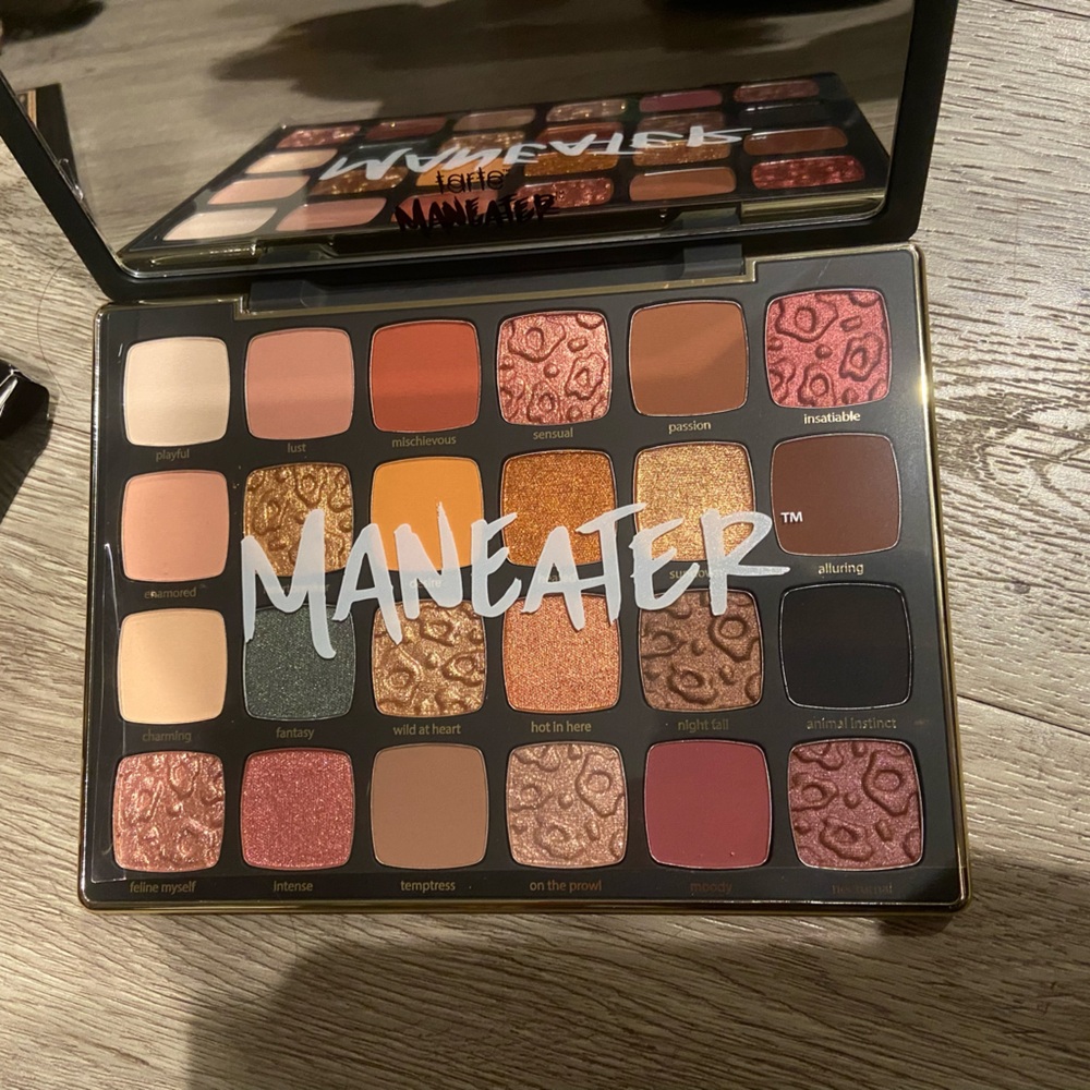 BRAND NEW TARTE MANEATER PALLET